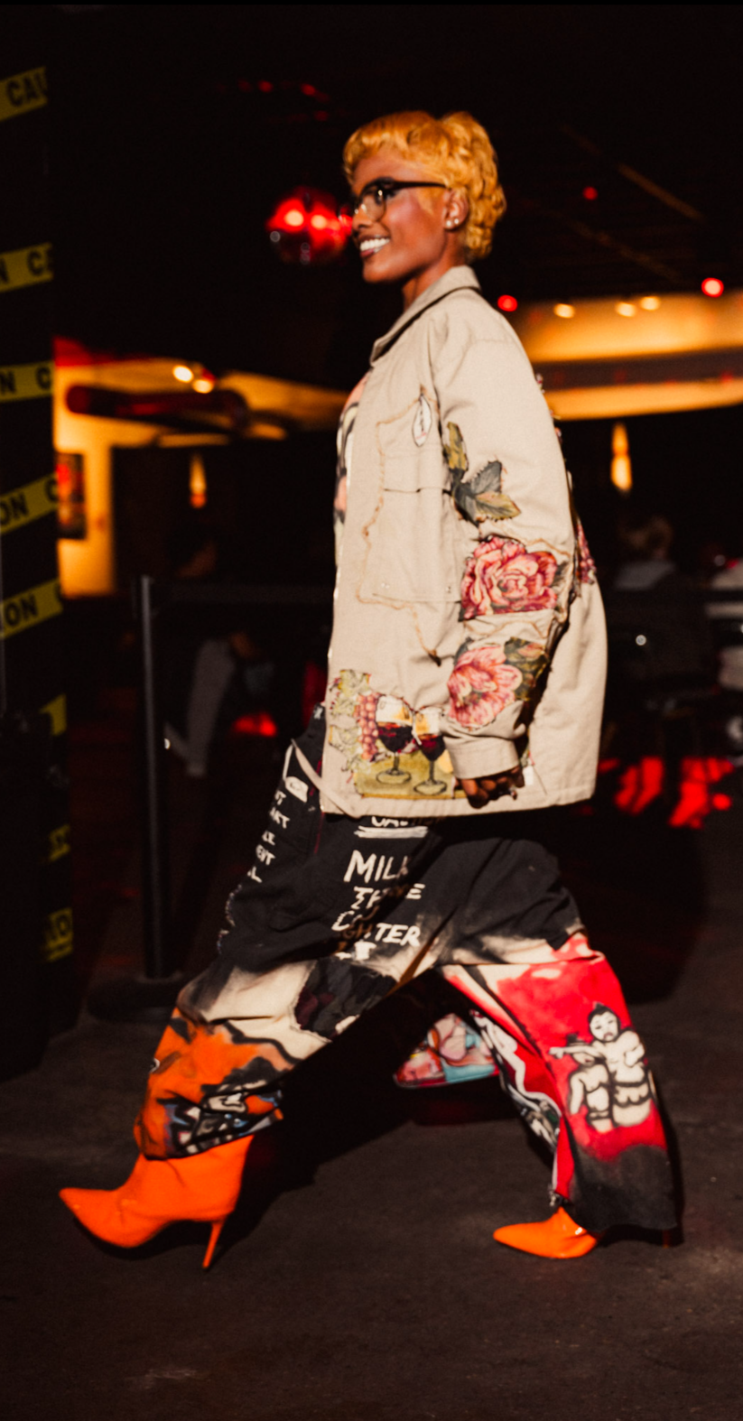 The Art Exhibit Grapes wine and Floral vine Jacket(XL)