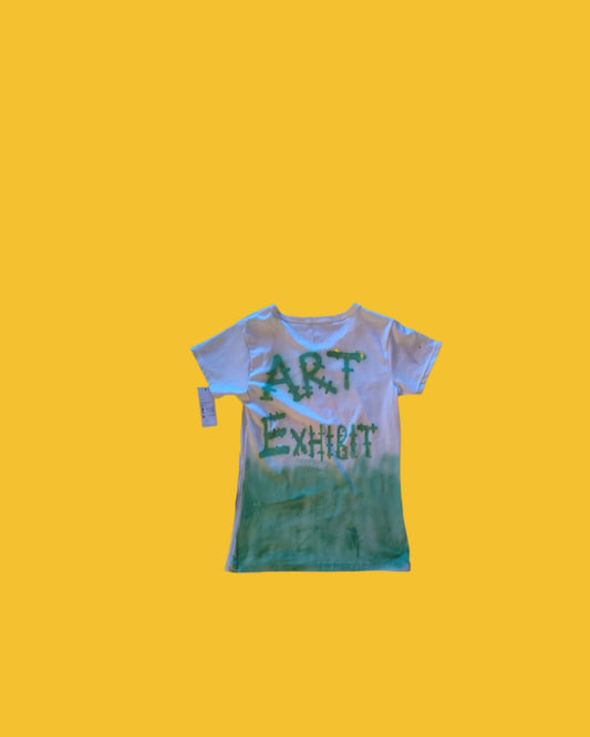 Art Exhibit Yellow Skull 17 (m)
